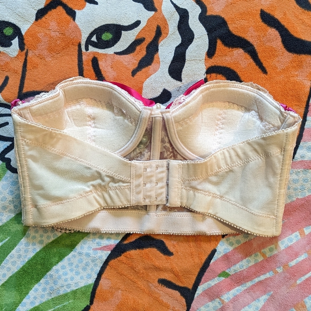 🧸Kawaii Pastel Rainbow Teddy Bear Rave Bra 🧸 - Picture 3 of 9
